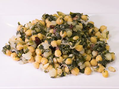 Verdura Disfrazada (Acelgas, Garbanzos, pasas i Piñones)