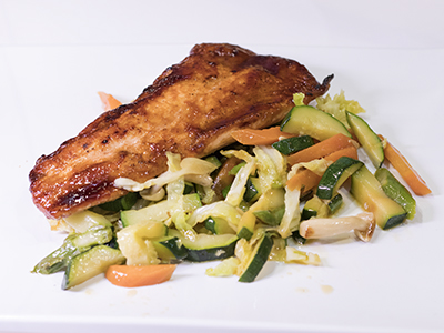 Salmón con verduras