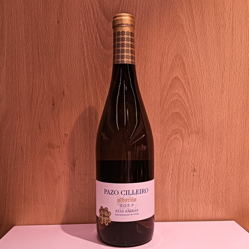 Vi Pazo cilleiro - D.O: Rias Baixas. Fresc, àgil i amb certa persistència. Post-gust refrescant i molt agradable.
